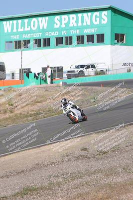 media/Apr-20-2025-AHRMA (Sun) [[393a79c373]]/Race/Group 11 early race/Turn 4b/